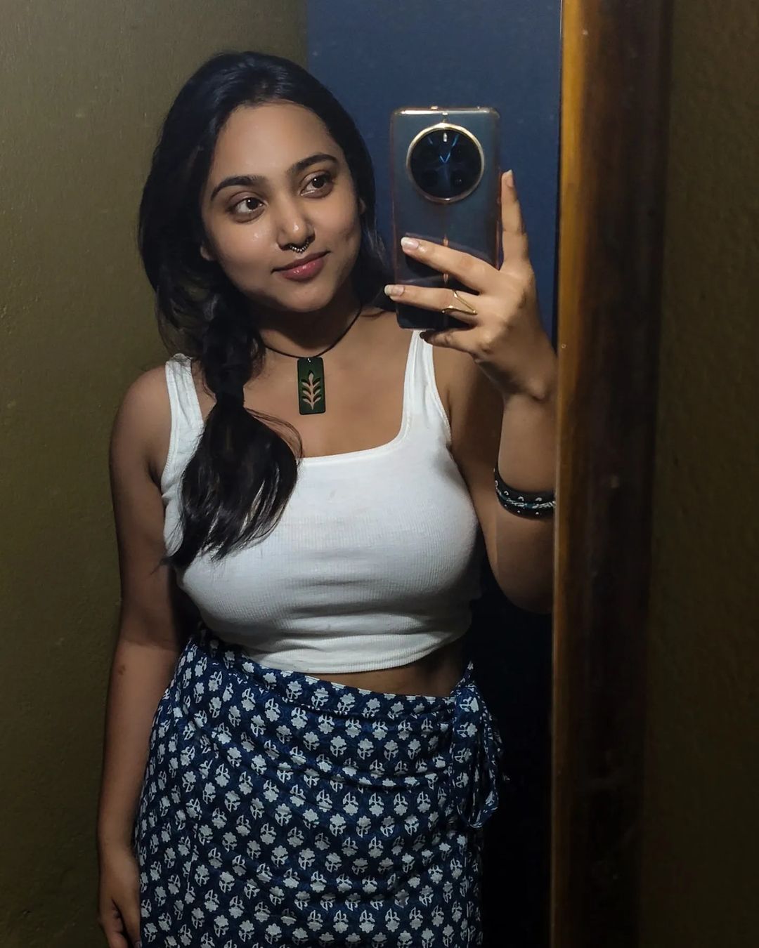 housewife escort gajraula